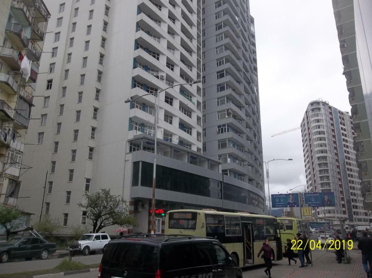 МАТЕ Apartment Батуми Экстерьер фото
