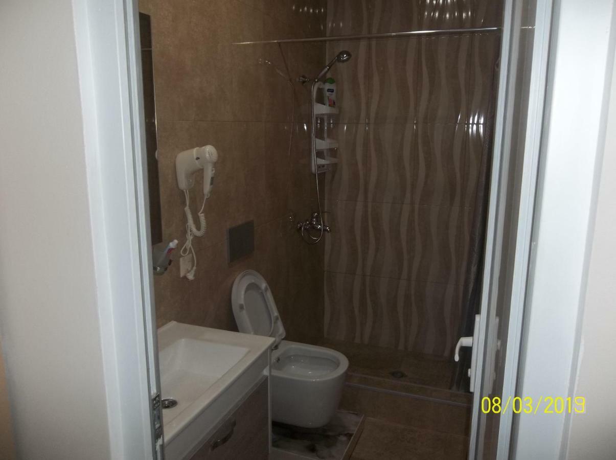 МАТЕ Apartment Батуми Экстерьер фото