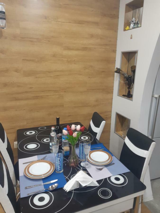 МАТЕ Apartment Батуми Экстерьер фото